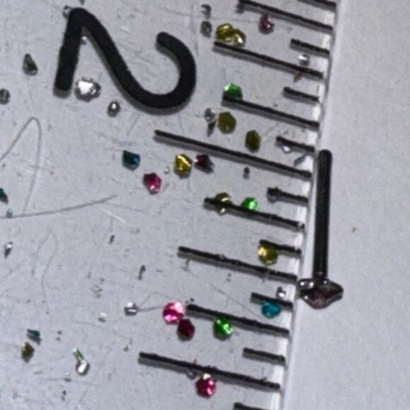 20 Gauge Purple Star Shaped Nose Rings - Picture 10 of 16